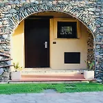 Il Borgo Della Marinella Landhaus
