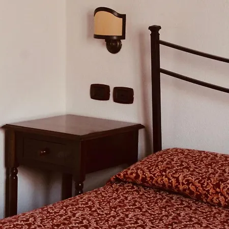 Il Borgo Della Marinella Landhuis